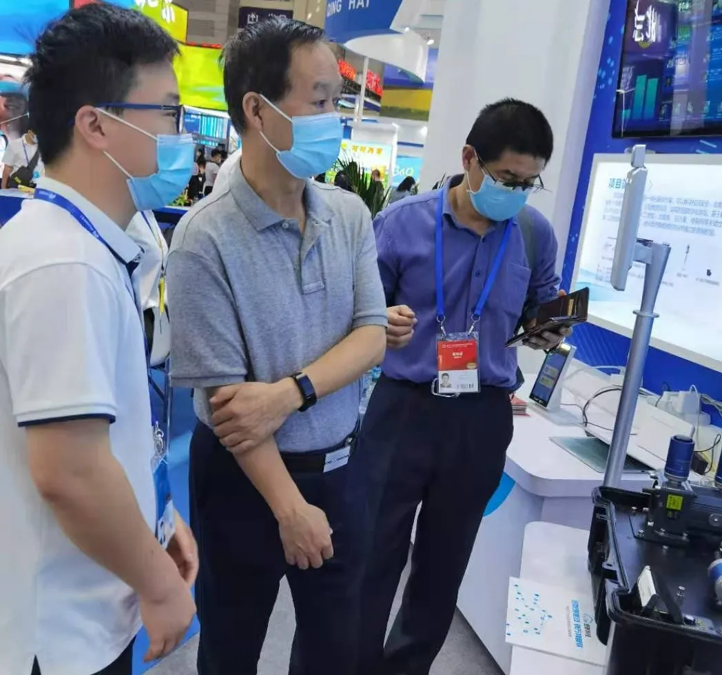 “因聯科技展臺